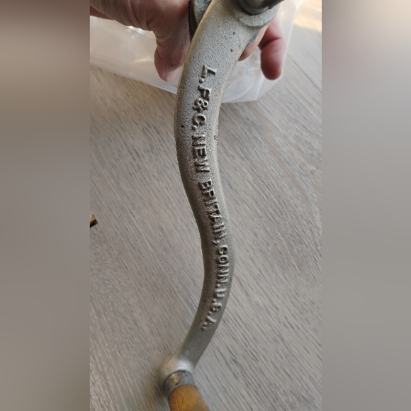 Vintage Universal No. 1 Food Meat Grinder Cast Iron Metal Table Hold Made in USA - Picture 11 of 12